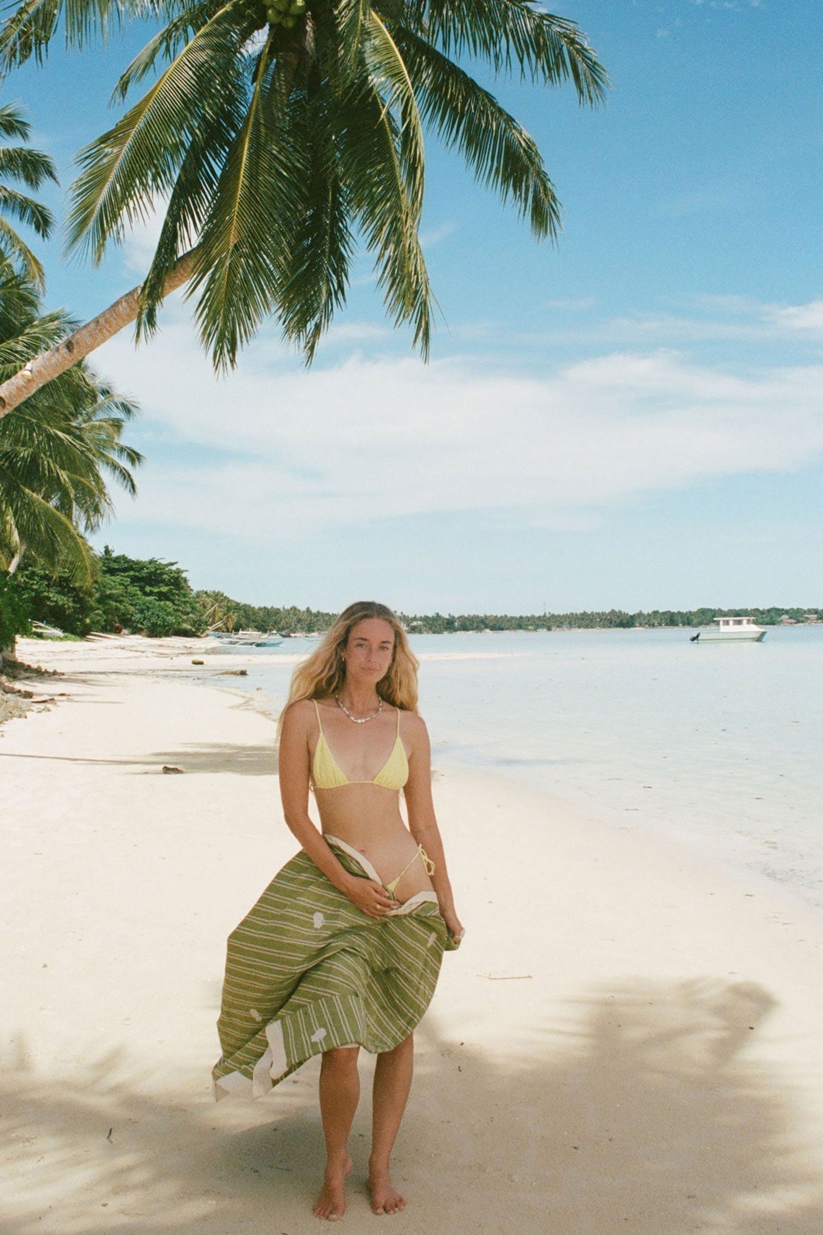 Em Fennell x ROWIE – The Art of Endless Summer (In Season Artist Interview)