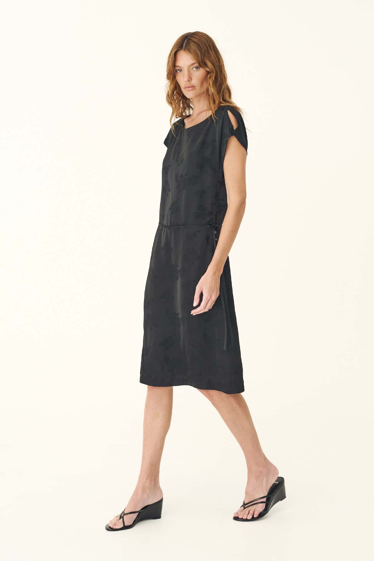carla jacquard midi dress Carla Jacquard Midi Dress in Noir Floral
