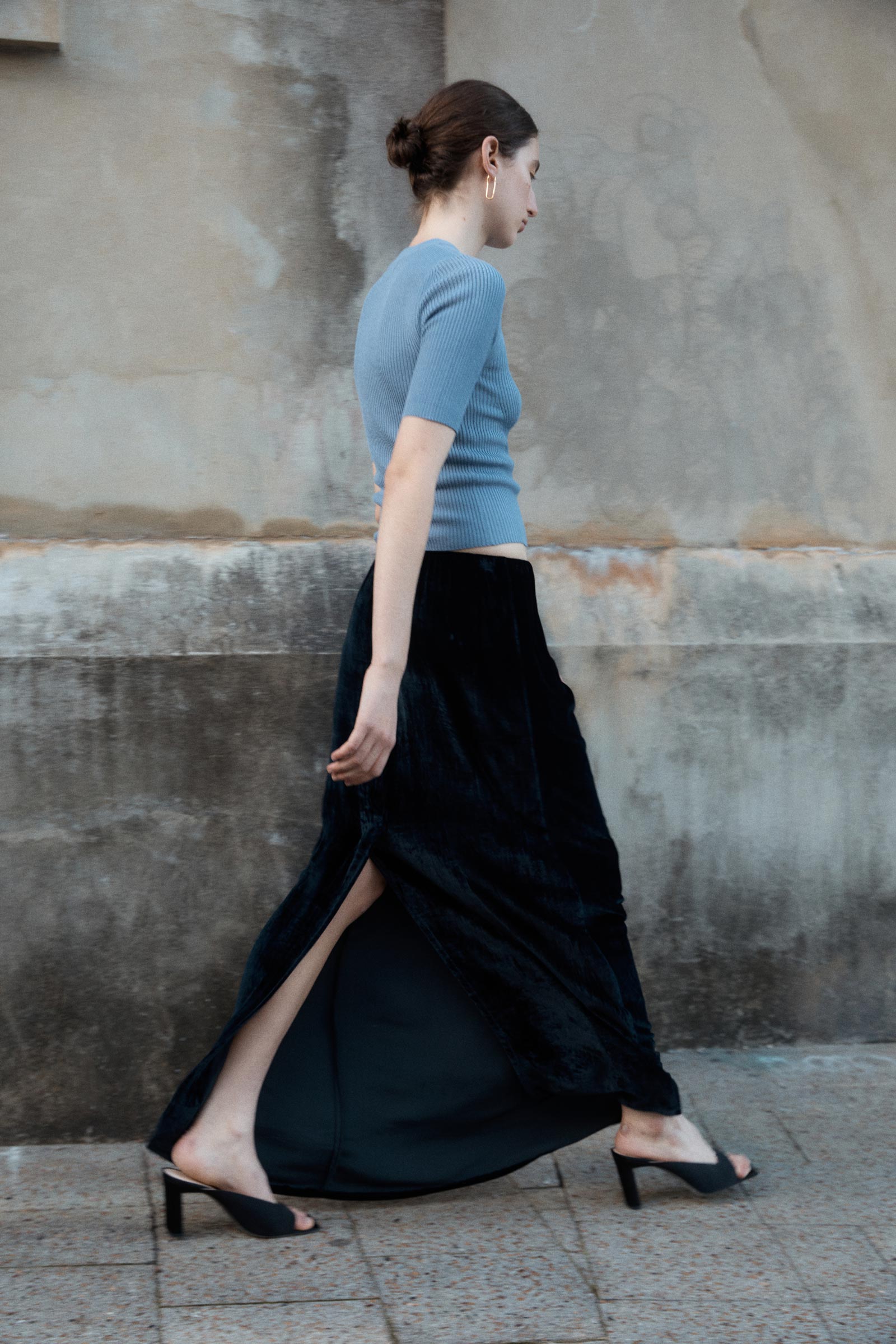 Black silk velvet skirt outlet