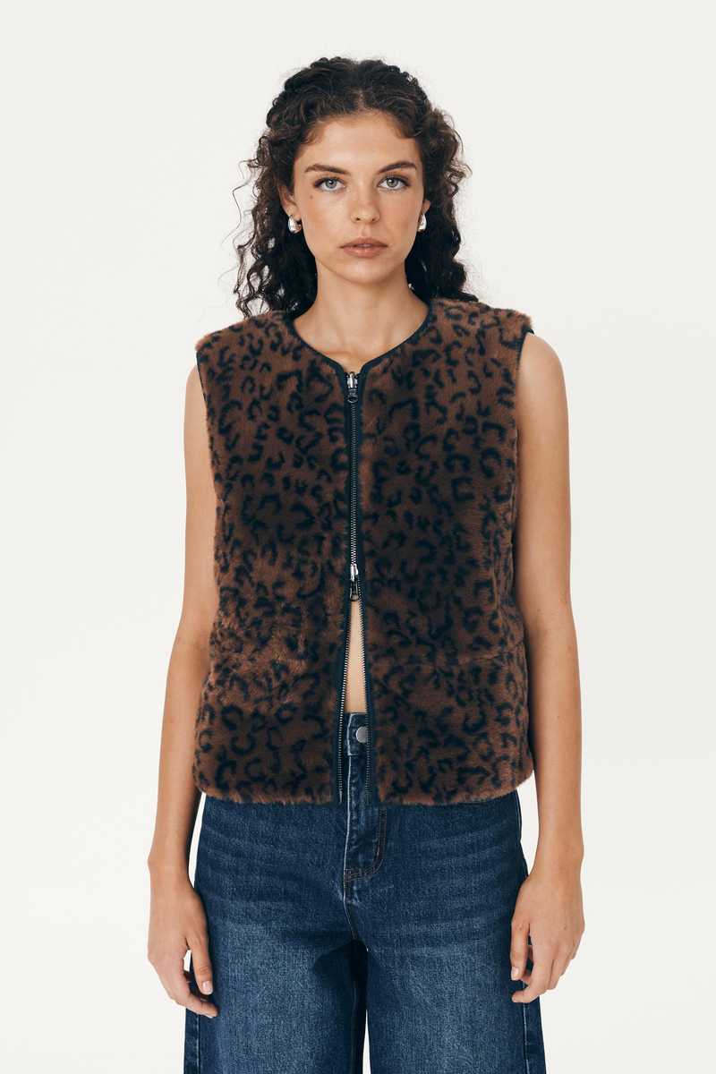 Solene Plush Vest