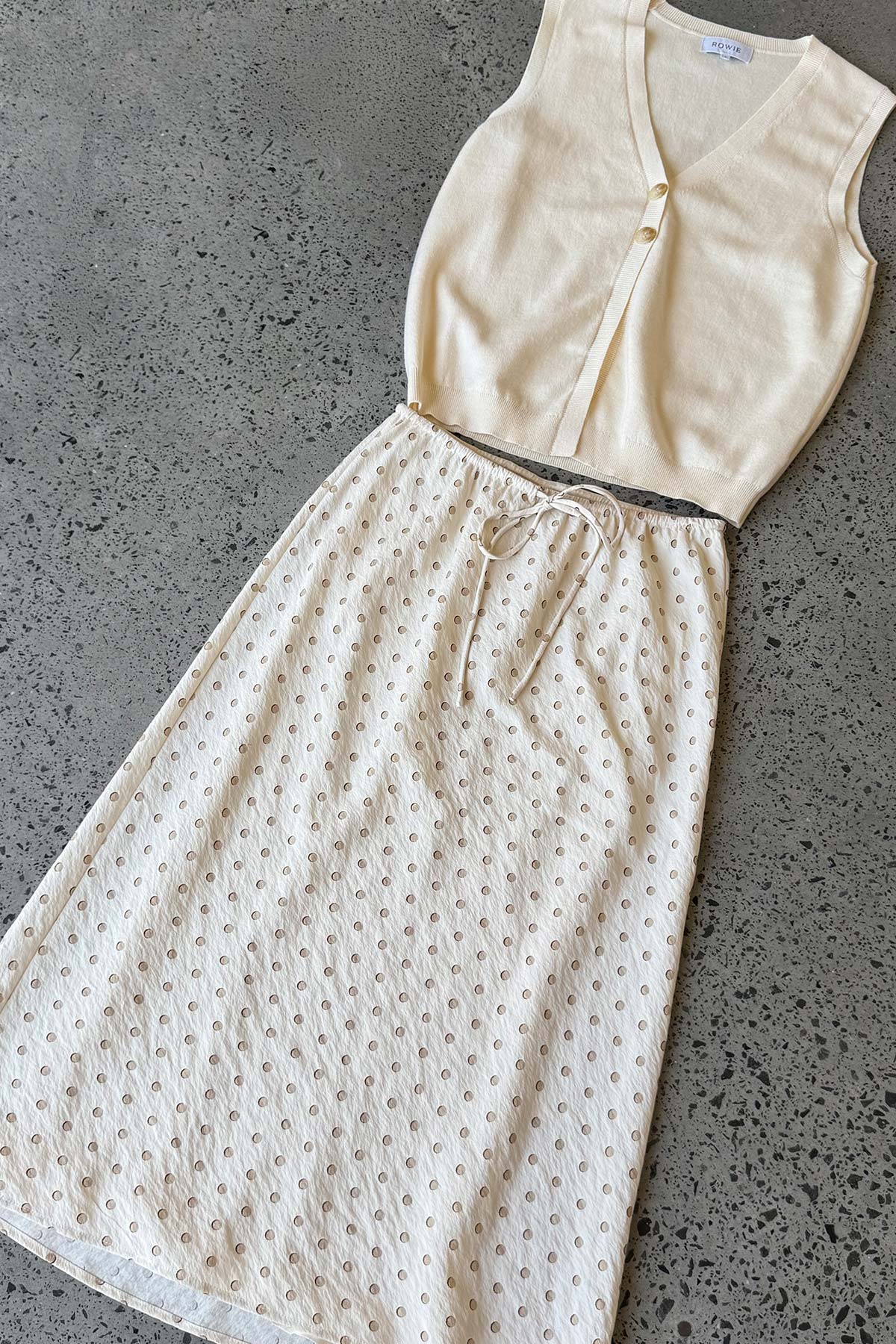 The Sweet Minimalist