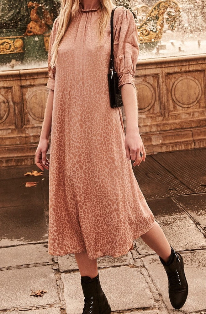 Harriet Midi Dress Honey Leopard