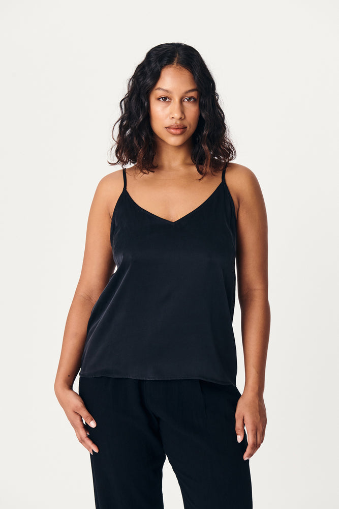 Adelie Cami Noir Silk