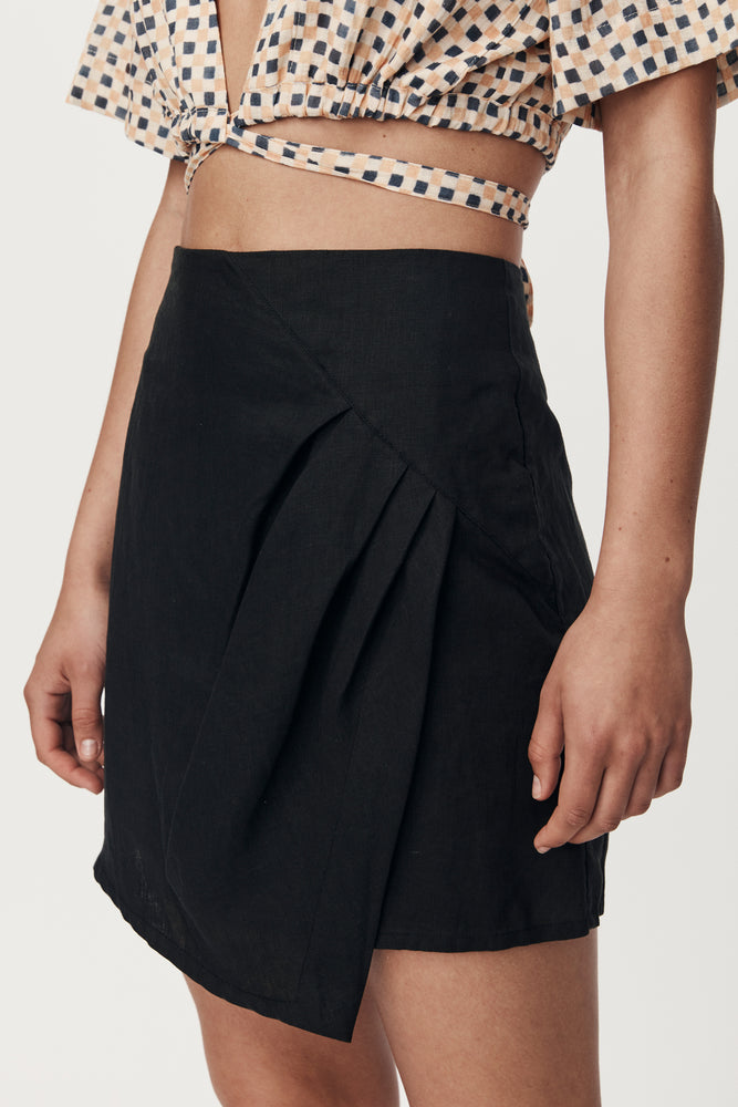Scout Linen Mini Skirt Washed Black